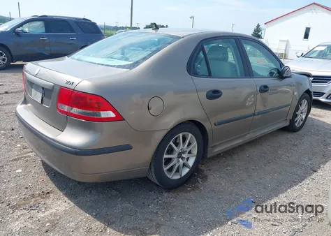 2004 Saab 9-3 Arc z USA, uszkodzony, nr VIN YS3FD45Y341018831